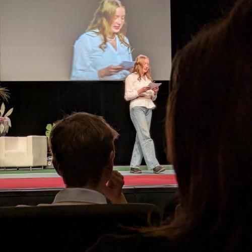 Konferenz der Abwesenden