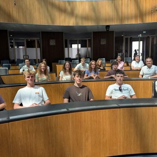 Im Parlament