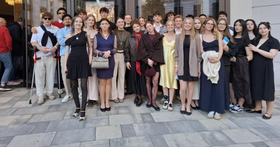 Vor dem Besuch des Musicals "Phantom der Oper"